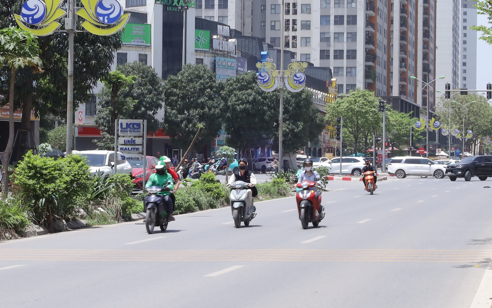Áp thấp nhiệt đới đã mạnh thành bão, hướng vào Biển Đông- Ảnh 2.
