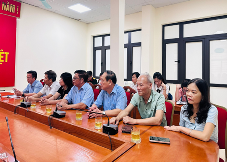 UBND PHƯỜNG PHƯƠNG LIỆT TỔ CHỨC HỘI NGHỊ LÀM VIỆC VỚI NGƯỜI HOẠT ĐỘNG KHÔNG CHUYÊN TRÁCH- Ảnh 1.