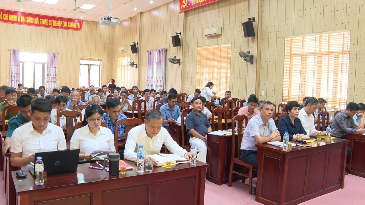 UBND xã An Khánh gặp mặt và giao ban triển khai nhiệm vụ với các đồng chí Trưởng thôn, Tổ trưởng Tổ dân phố- Ảnh 2.