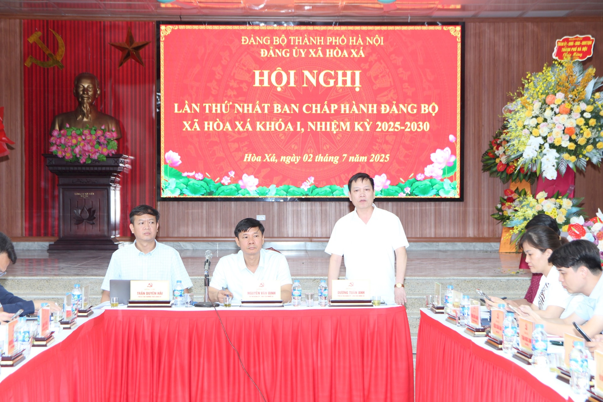 Hội nghị lần thứ nhất Ban Chấp hành Đảng bộ xã Hòa Xá- Ảnh 1.