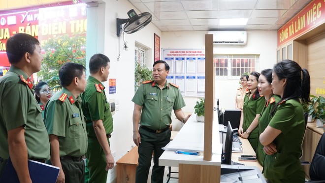 Tháo gỡ vướng mắc, đảm bảo hoạt động hiệu quả của lực lượng Công an cơ sở- Ảnh 3.