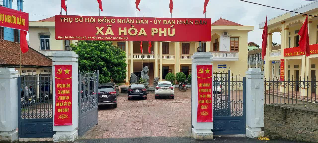 Xã Hòa Phú: vận hành thông suốt mô hình mới, bảo đảm tốt việc xử lý thủ tục hành chính- Ảnh 3.