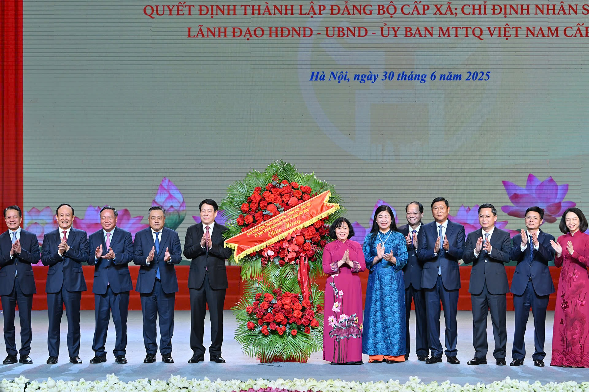 Kỷ nguyên mới, tầm vóc mới- Ảnh 1.