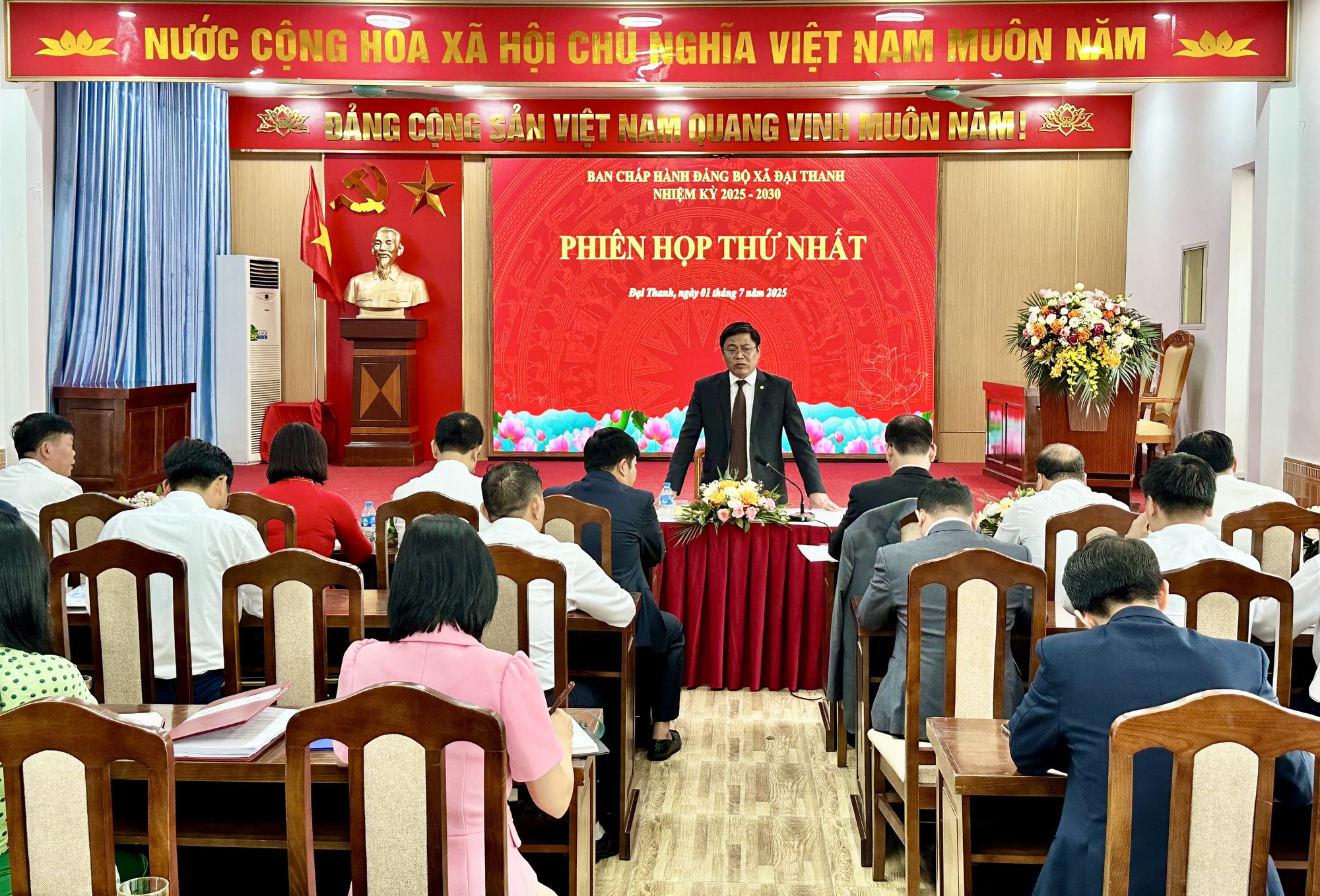 KỲ HỌP THỨ NHẤT BAN CHẤP HÀNH ĐẢNG BỘ XÃ ĐẠI THANH- Ảnh 1.