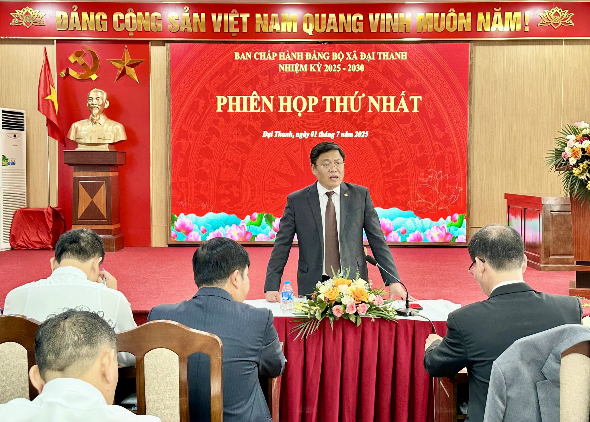 KỲ HỌP THỨ NHẤT BAN CHẤP HÀNH ĐẢNG BỘ XÃ ĐẠI THANH- Ảnh 3.