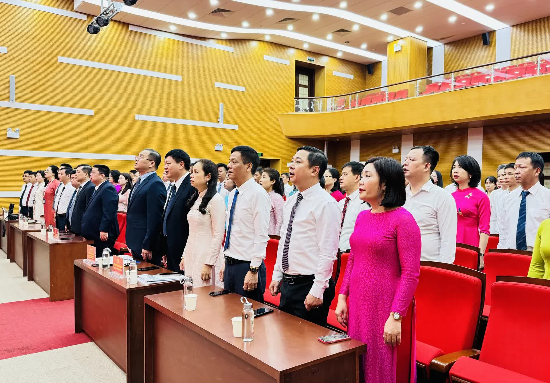 Ngày đầu vận hành mô hình chính quyền địa phương 2 cấp diễn ra thông suốt- Ảnh 6.