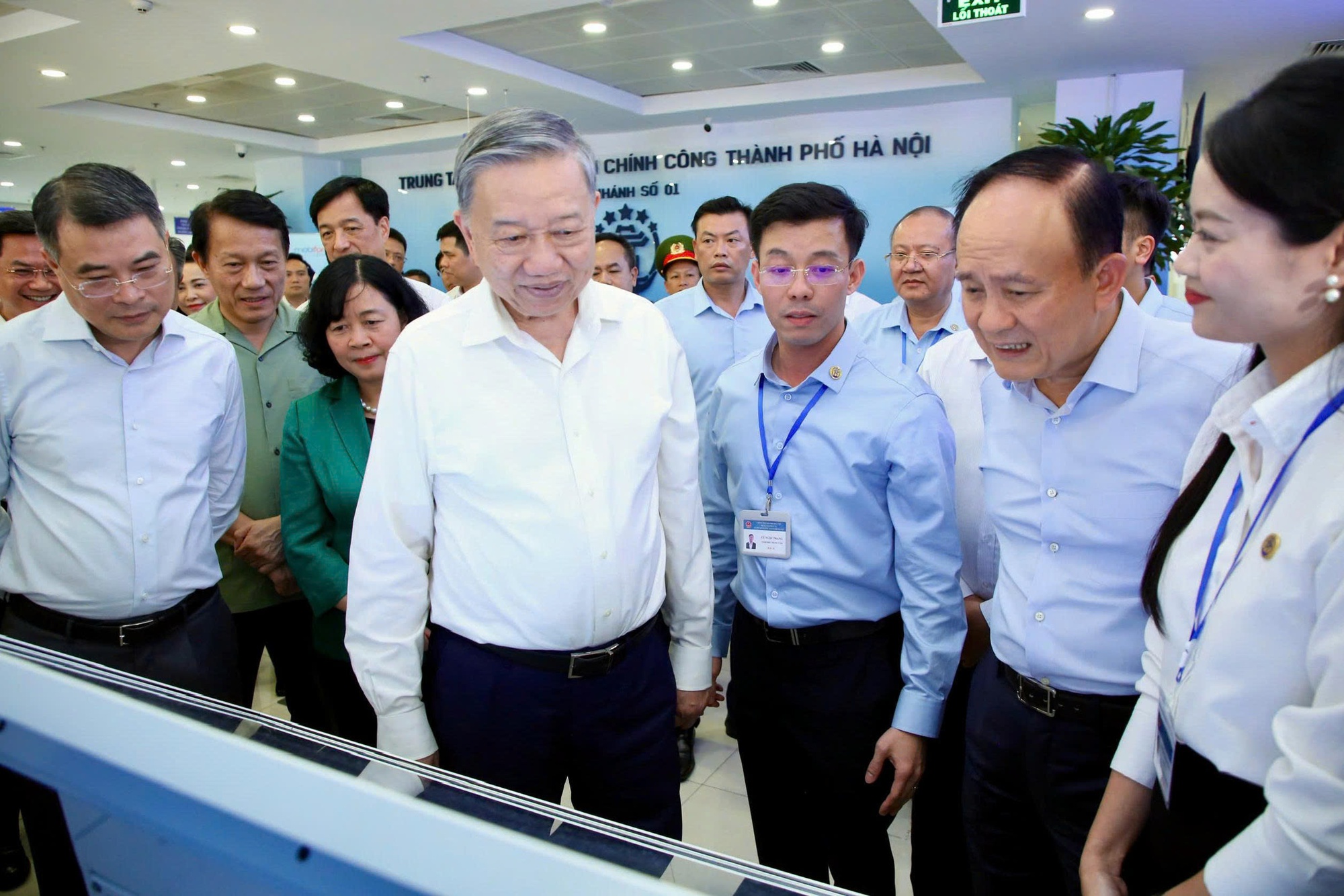 Tổng Bí thư Tô Lâm: Chủ động tìm hiểu, nắm bắt nhu cầu phục vụ Nhân dân- Ảnh 7.