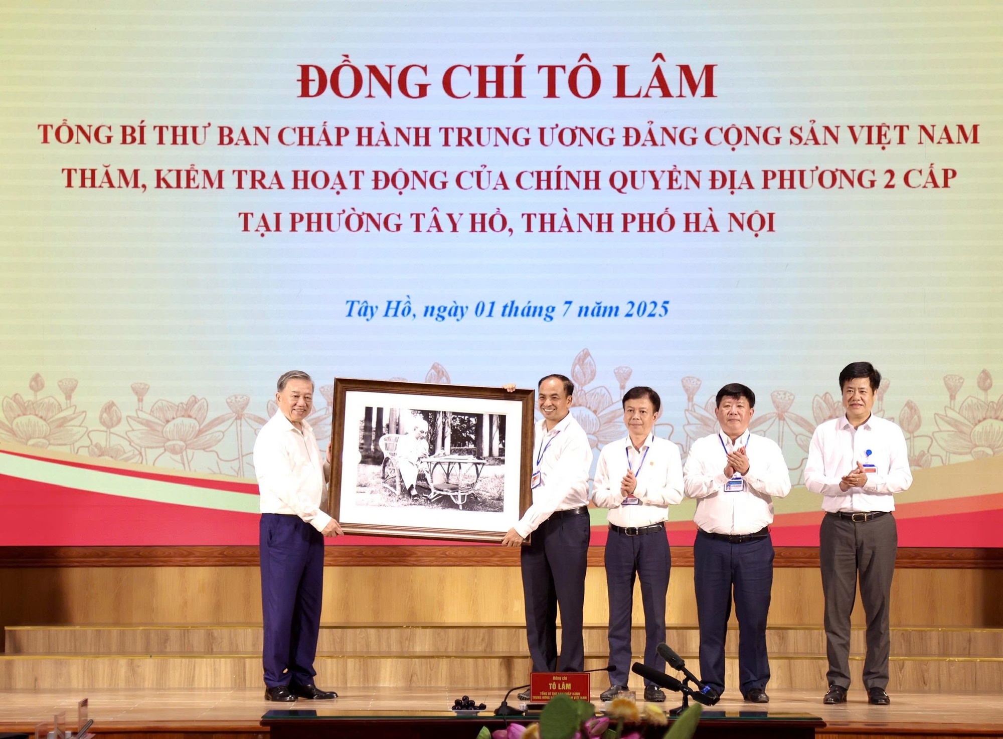 Tổng Bí thư Tô Lâm: Chủ động tìm hiểu, nắm bắt nhu cầu phục vụ Nhân dân- Ảnh 10.