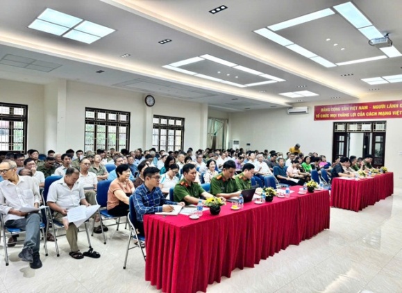 Công an phường Láng phối hợp cùng UBND phường Láng tổ chức Hội nghị phổ biến Luật PCCC&CNCH- Ảnh 3.