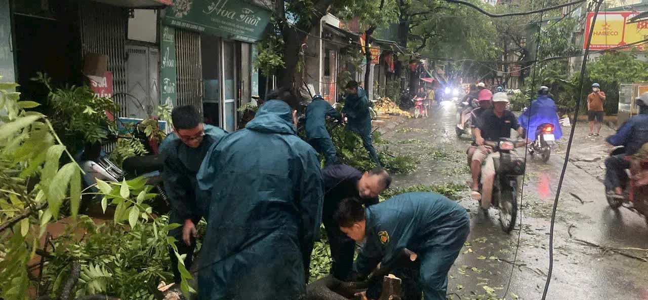 Hà Nội yêu cầu các xã, phường, sở ngành tập trung ứng phó bão số 3- Ảnh 2.