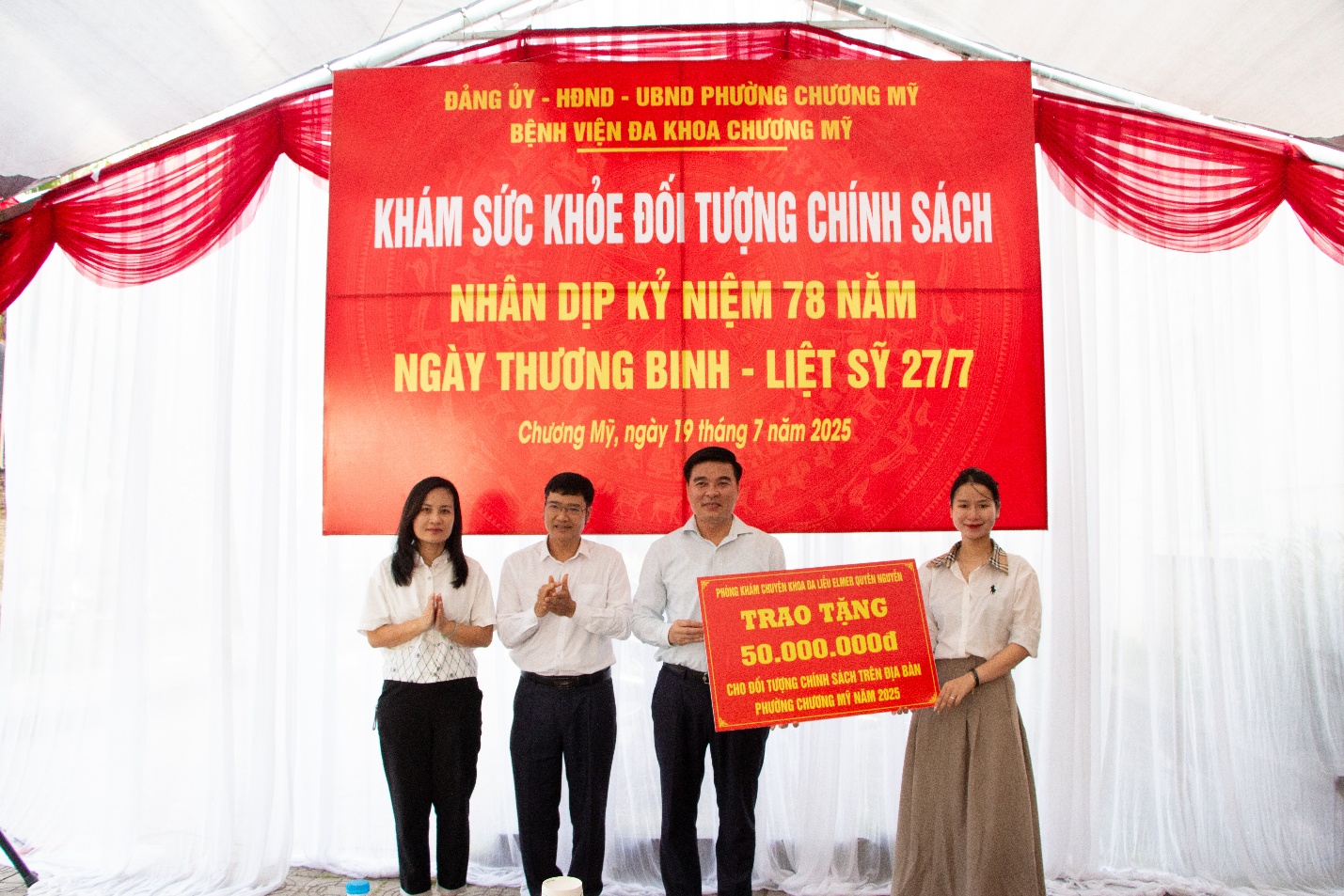 Chương Mỹ khám, chăm sóc sức khỏe cho đối tượng chính sách nhân kỷ niệm 78 năm ngày Thương binh liệt sĩ (27/7/1947 – 27/7/2025)- Ảnh 5.