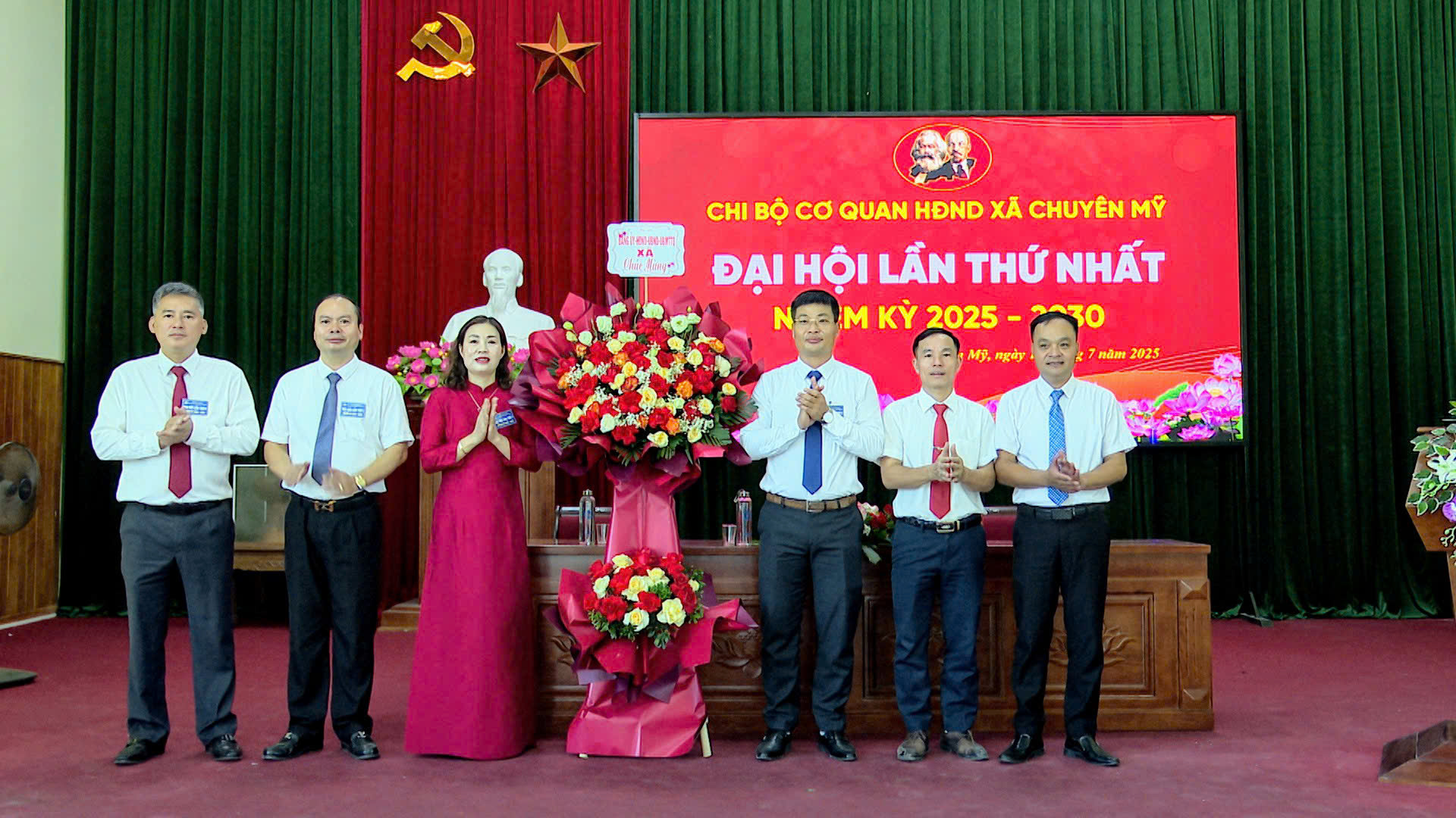 Một số hình số hình ảnh Đại hội chi bộ lần thứ nhất các cơ quan Đảng thuộc Đảng uỷ  xã Chuyên Mỹ - Ảnh 1.