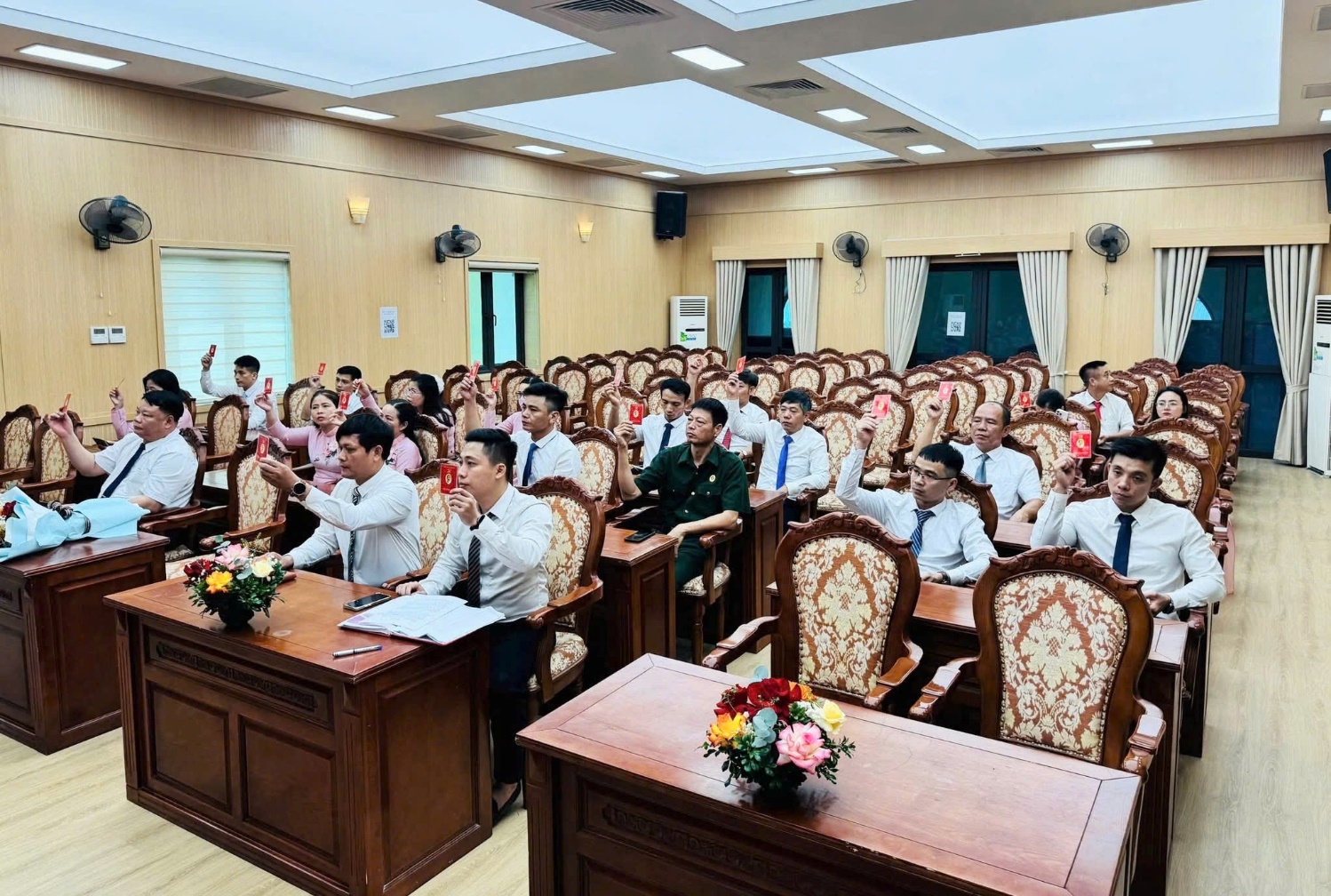 Đại hội Chi bộ cơ quan Ủy ban MTTQ Viêt Nam xã Hoài Đức- Ảnh 3.
