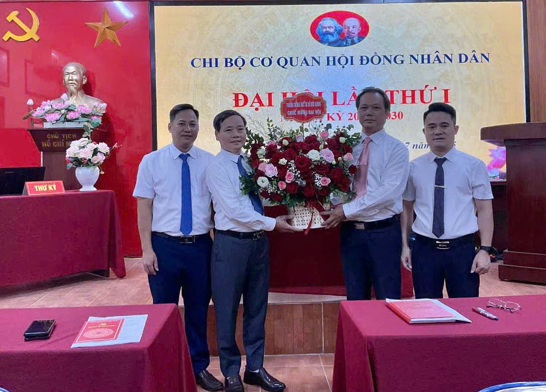 Đại hội Chi bộ cơ quan HĐND xã Hoài Đức lần thứ I, nhiệm kỳ 2025-2030- Ảnh 1.