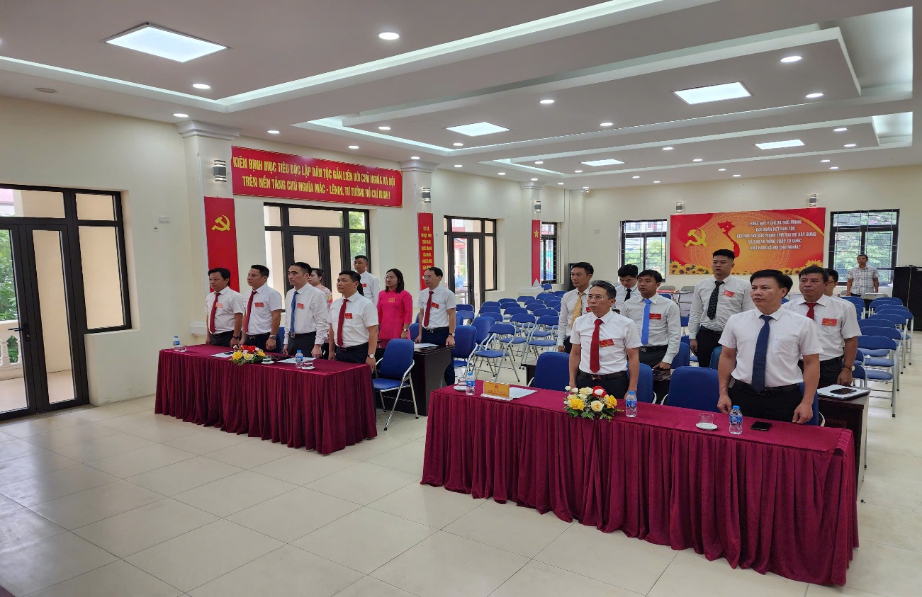 Chi bộ Ban quản lý Dự án đầu tư - hạ tầng phường Khương Đình tổ chức Đại hội lần thứ I, nhiệm kỳ 2025-2030- Ảnh 4.