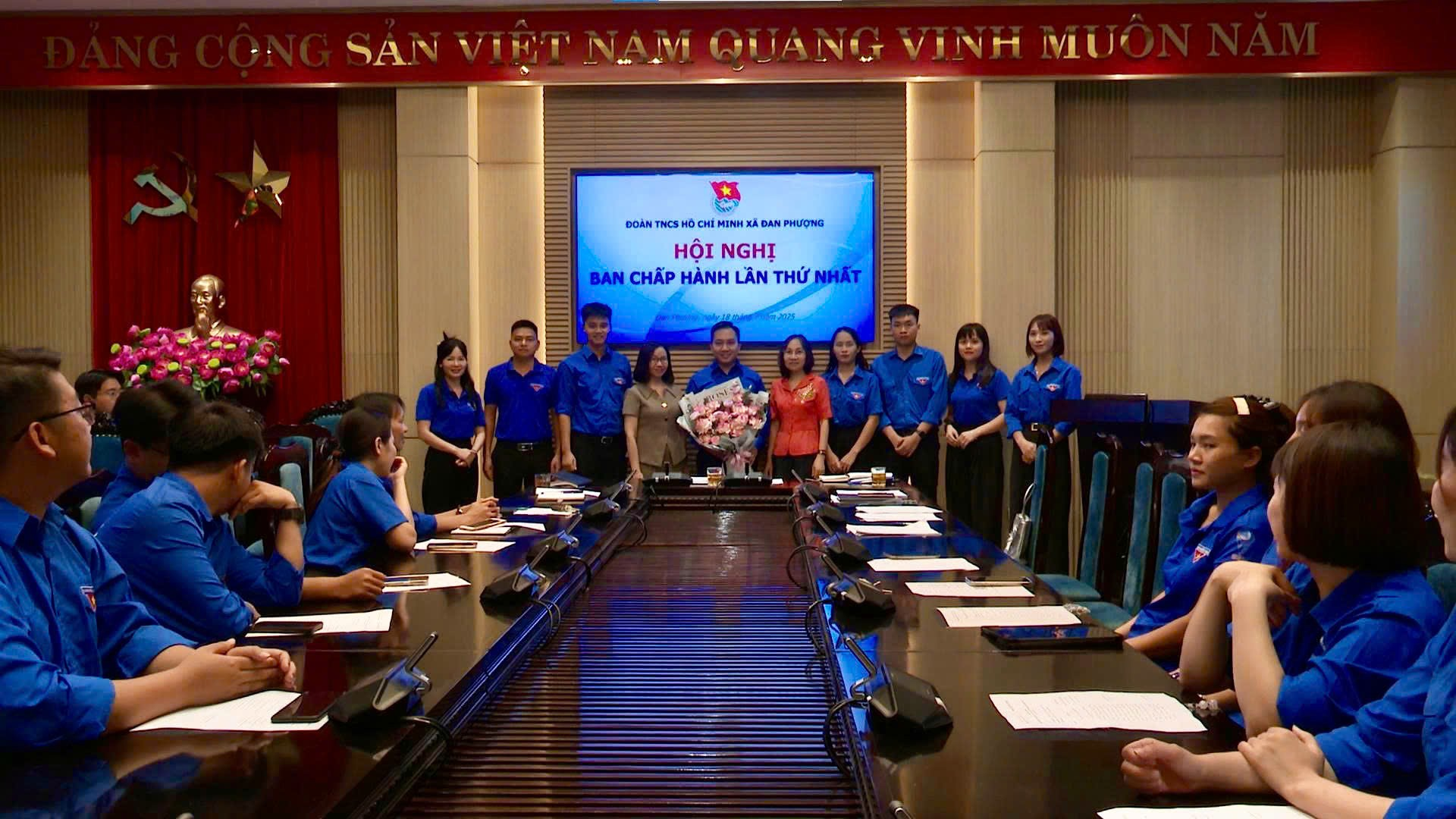Hội nghị lần thứ nhất Ban chấp hành Đoàn thanh niên Cộng sản HCM xã Đan Phượng.- Ảnh 1.