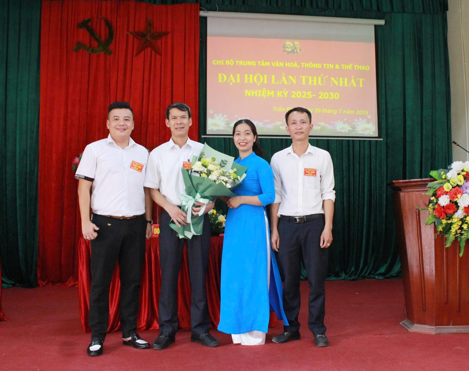 Chi bộ Ban quản lý dự án đầu tư – Hạ tầng và Chi bộ Trung tâm VHTT và TT tổ chức thành công đại hội nhiệm kỳ 2025-2030- Ảnh 3.