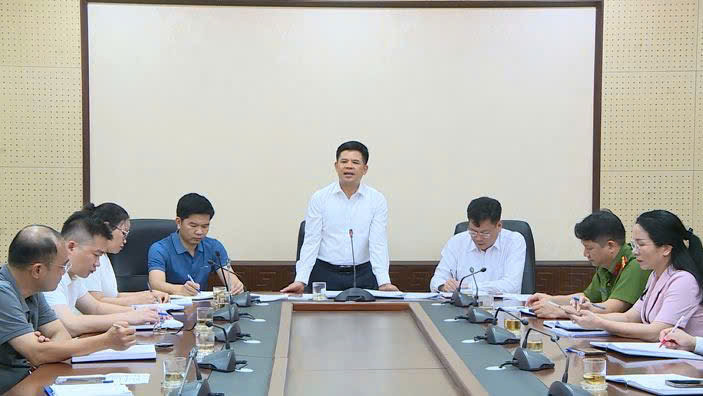 UBND xã Phúc Thọ triển khai khẩn trương nhiệm vụ ứng phó với cơn bão số 3 (cơn bão Wipha)- Ảnh 7.