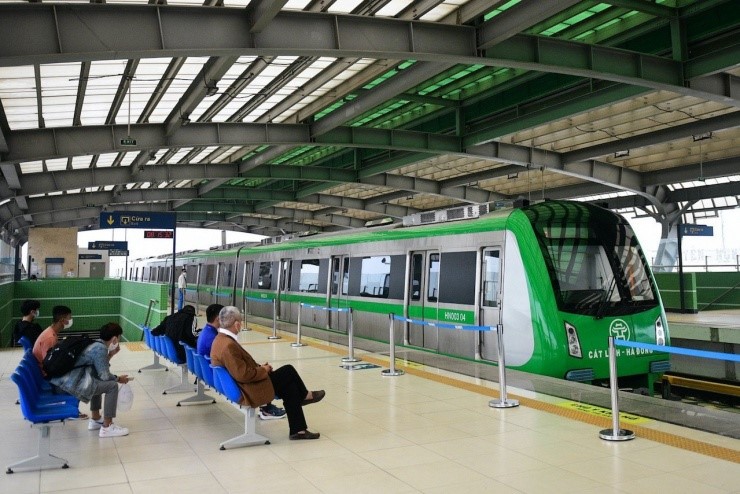 Hà Nội có thể sơ tán dân, tạm dừng 2 tuyến Metro đối phó bão số 3- Ảnh 1.