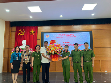 Đội CC&CNCH khu vực số 13 triển khai hướng dẫn UBND các phường Thanh Xuân, Khương Đình, Phương Liệt thẩm quyền quản lý trong công tác PCCC- Ảnh 4.