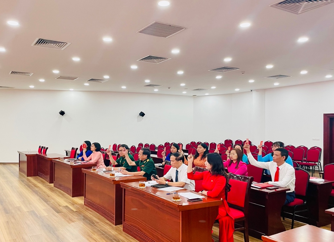 ĐẠI HỘI CHI BỘ CƠ QUAN UỶ BAN MẶT TRẬN TỔ QUỐC VIỆT NAM PHƯỜNG CẦU GIẤY LẦN THỨ I, NHIỆM KỲ 2025 - 2030- Ảnh 2.