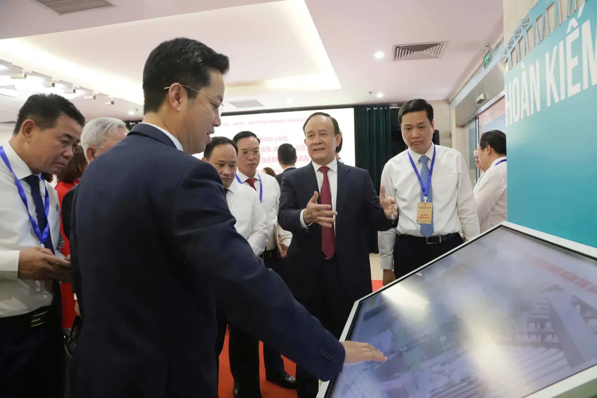 Mô hình Đại hội ứng dụng công nghệ cao tại Đại hội Đại biểu phường Hoàn Kiếm lần thứ I- Ảnh 3.