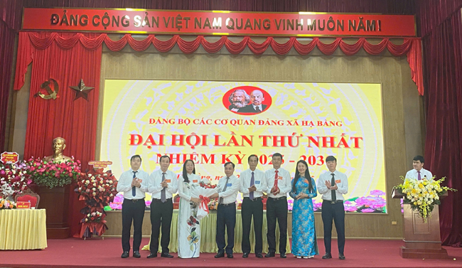 Đại hội lần thứ Nhất Đảng bộ các cơ quan Đảng xã Hạ Bằng: Phát huy tinh thần đoàn kết, nâng cao năng lực lãnh đạo, sức chiến đấu của tổ chức Đảng- Ảnh 3.