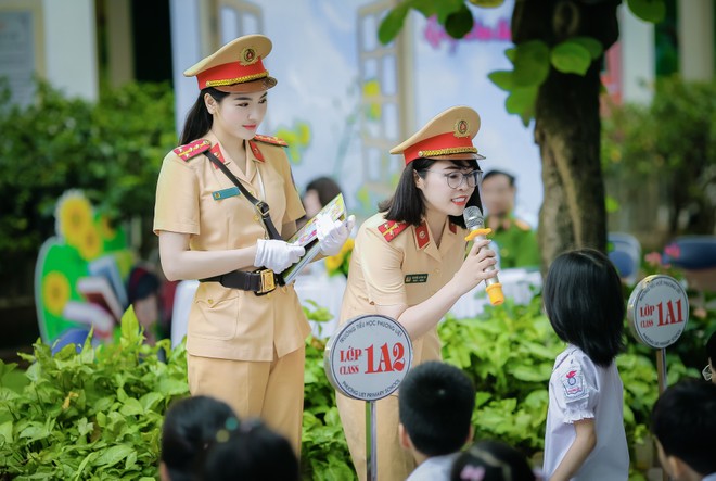 Gương mẫu đi đầu, giữ vững an ninh, trật tự, góp phần xây dựng Thủ đô “Văn hiến - Văn minh - Hiện đại” - Ảnh 10.