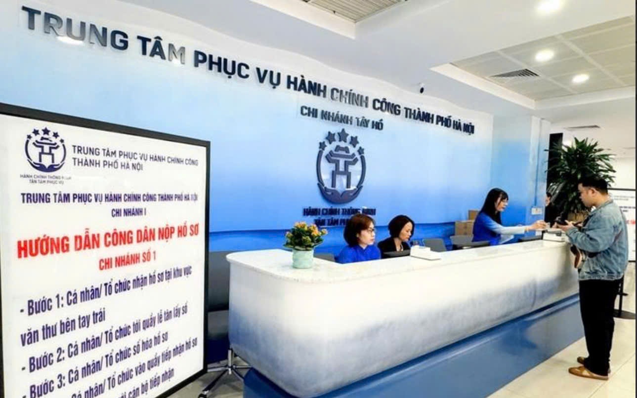 Hà Nội: Hướng dẫn người dân lấy số thứ tự trực tuyến trên ứng dụng iHanoi