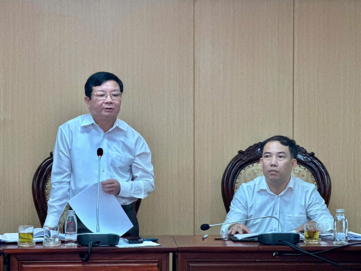 Đảng uỷ xã Hoài Đức tổ chức hội nghị lấy ý kiến đóng góp vào dự thảo báo cáo chính trị Đại hội đại biểu Đảng bộ xã Hoài Đức lần thứ I, nhiệm kỳ 2025-2030- Ảnh 7.