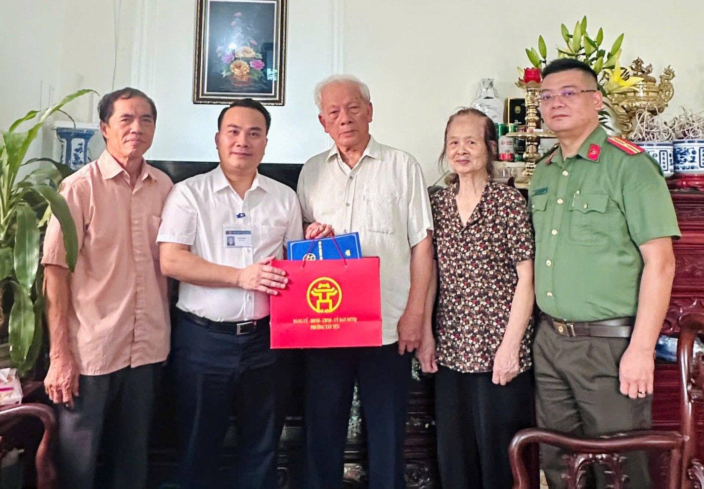 D:\PHƯƠNG TAY TƯU\2025\TIN - PS\Tài liệu\T7\A2.jpg