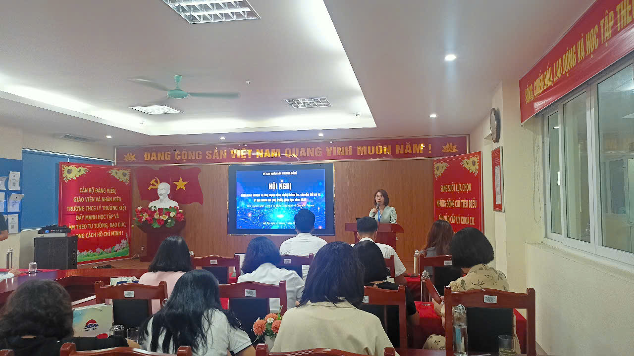 Phường Bồ Đề tiên phong ứng dụng mạnh mẽ CNTT, Chuyển đổi số và đưa AI vào Giáo dục- Ảnh 1.