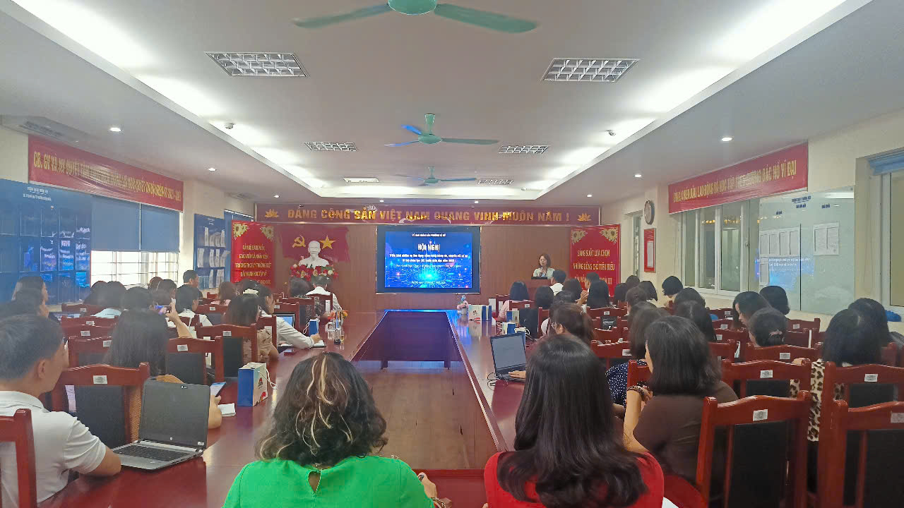 Phường Bồ Đề tiên phong ứng dụng mạnh mẽ CNTT, Chuyển đổi số và đưa AI vào Giáo dục- Ảnh 3.