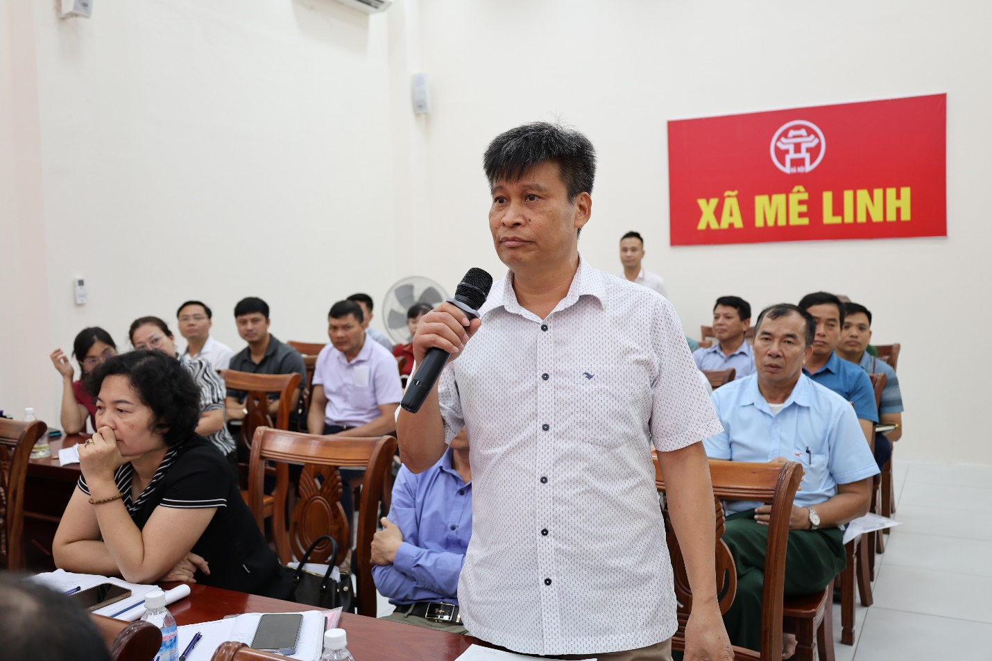 Chủ tịch UBND xã Mê Linh làm việc với hiệu trưởng các trường, Bí thư Chi bộ, trưởng các thôn0- Ảnh 3.