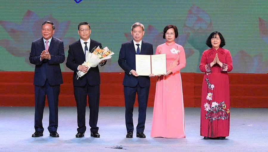 Đại hội Đảng bộ phường Thanh Xuân lần thứ I, nhiệm kỳ 2025-2030:Quyết tâm xây dựng phường Thanh Xuân phát triển toàn diện, bền vững, văn minh, hiện đại- Ảnh 1.