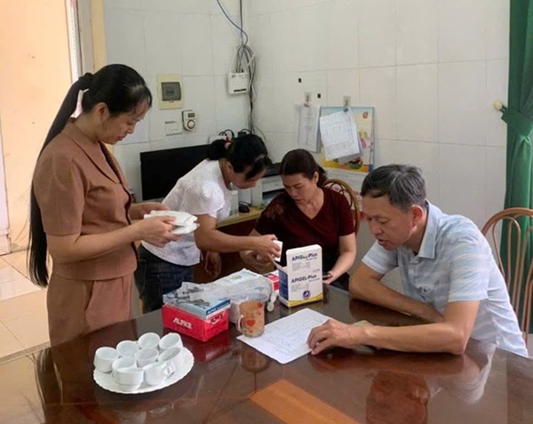 Trạm Y tế xã Hoài Đức chủ động phòng, chống, ứng phó bão số 3 (tên quốc tế là Wipha).- Ảnh 2.
