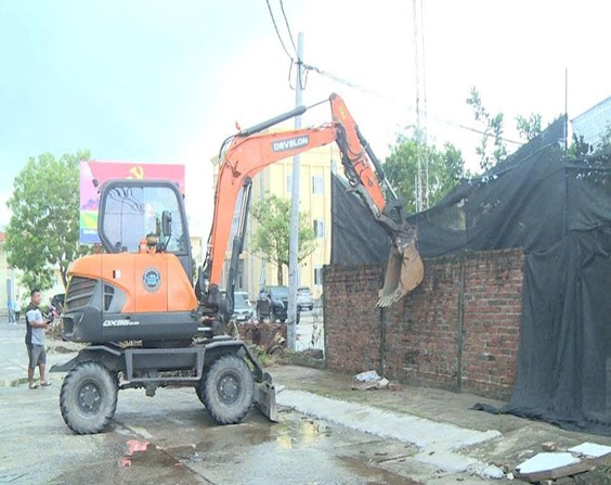 Hát Môn tiếp tục xử lý tình trạng vi phạm pháp luật về đất đai- Ảnh 2.
