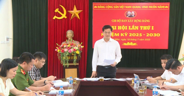 Đảng ủy xã Hát Môn tổ chức họp Tiểu ban Tuyên truyền phục vụ Đại hội Đại biểu Đảng bộ xã nhiệm kỳ 2025-2030- Ảnh 2.