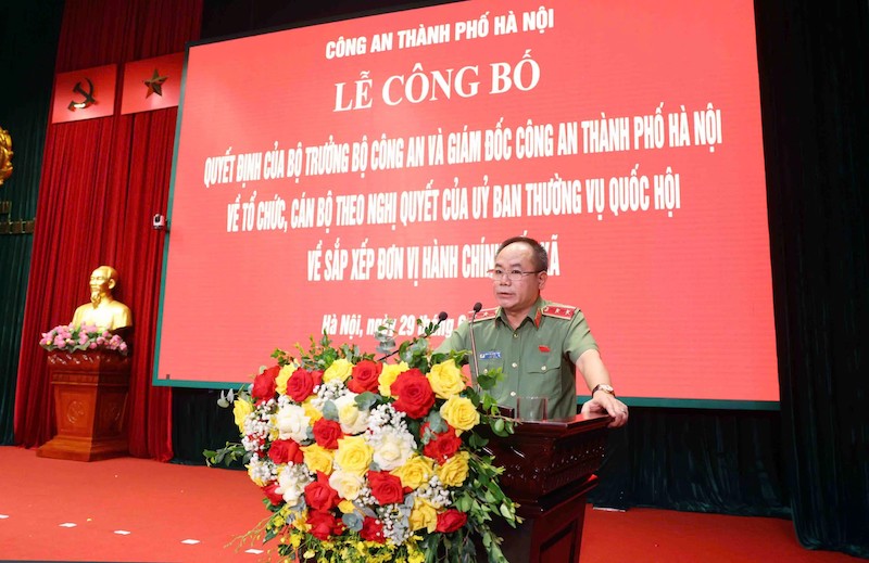 Công an TP Hà Nội ra mắt 126 Công an phường, xã theo mô hình tổ chức mới- Ảnh 1.