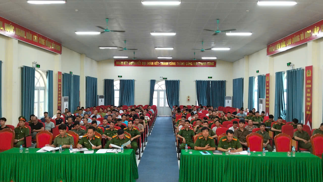 D:\z6835654426657_05eea2bec7a0f81f3877b62be4d167c8.jpg