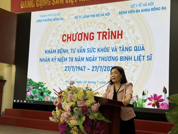 Phường Đống Đa tổ chức khám bệnh, tư vấn sức khoẻ và tặng quà cho đối tượng chính sách trên địa bàn- Ảnh 8.