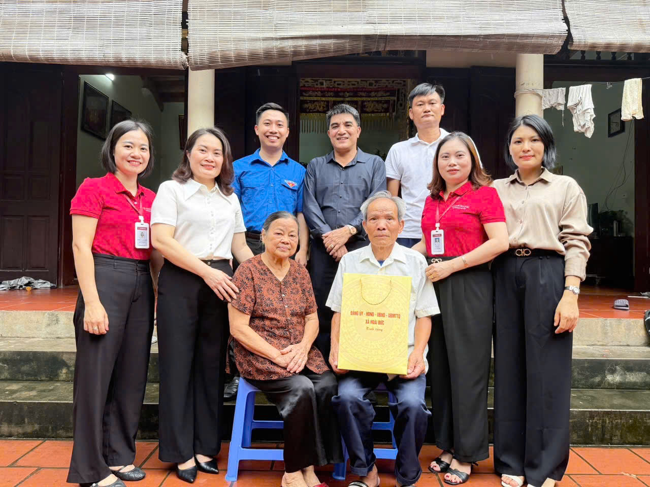 Hoài Đức tổ chức thăm hỏi, tặng quà người có công tiêu biểu nhân kỷ niệm 78 năm ngày Thương binh-Liệt sỹ (27/7/1947-27/7/2025)- Ảnh 13.