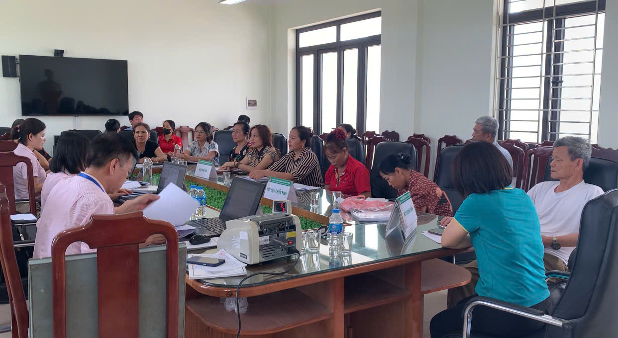 Phòng giao dịch NHCSXH Mỹ Đức: Đảm bảo giao dịch thông suốt sau sáp nhập đơn vị hành chính tại xã Mỹ Đức- Ảnh 2.