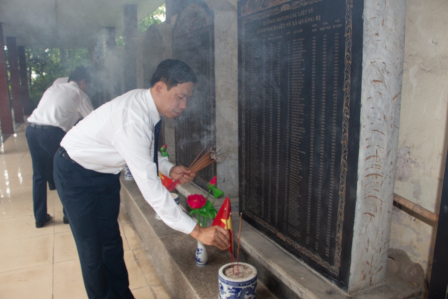 Phường Chương Mỹ tổ chức Lễ viếng nghĩa trang Liệt sỹ nhân kỷ niệm 78 năm Ngày Thương binh – Liệt sỹ (27/7/1947 – 27/7/2025)- Ảnh 5.