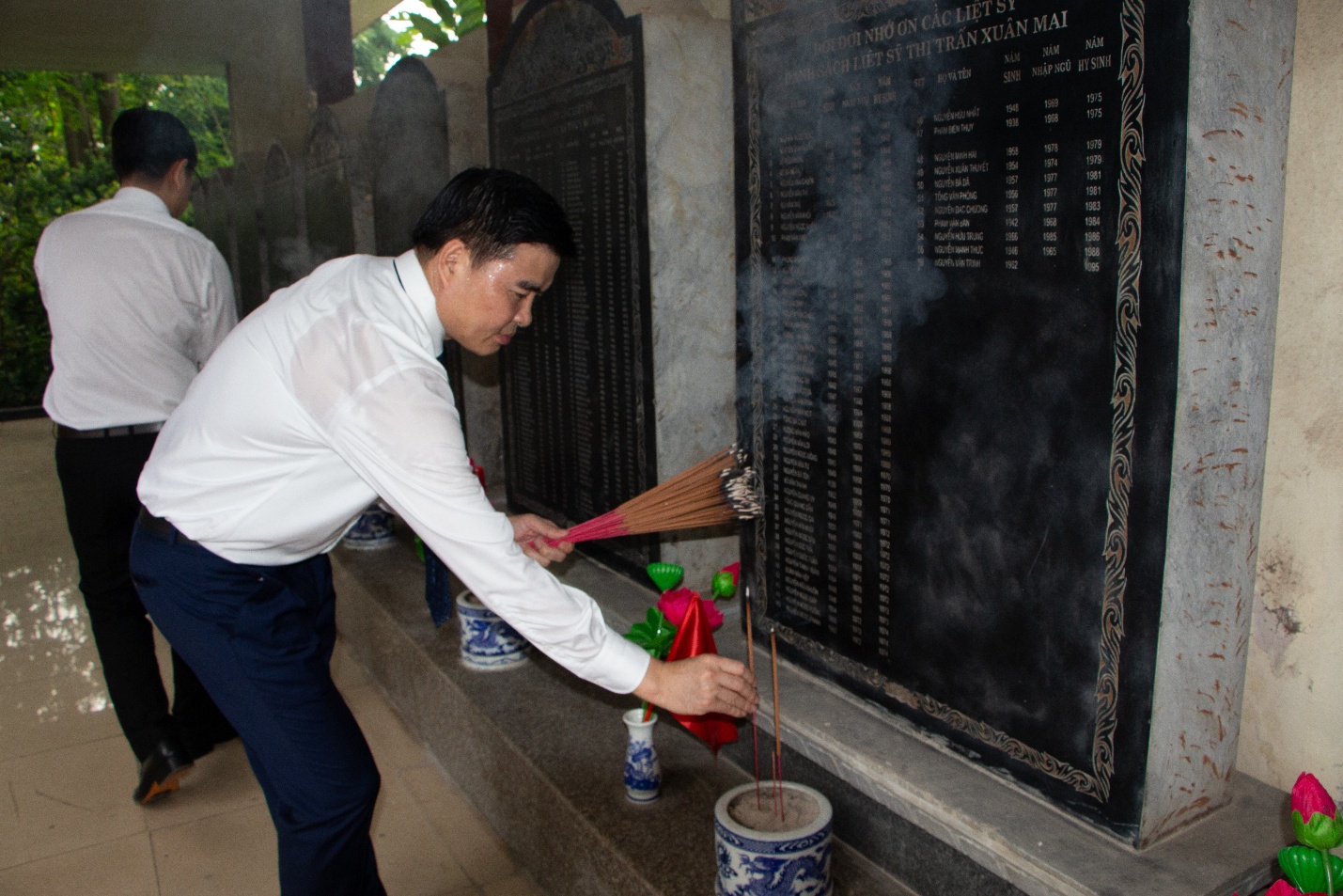 Phường Chương Mỹ tổ chức Lễ viếng nghĩa trang Liệt sỹ nhân kỷ niệm 78 năm Ngày Thương binh – Liệt sỹ (27/7/1947 – 27/7/2025)- Ảnh 6.