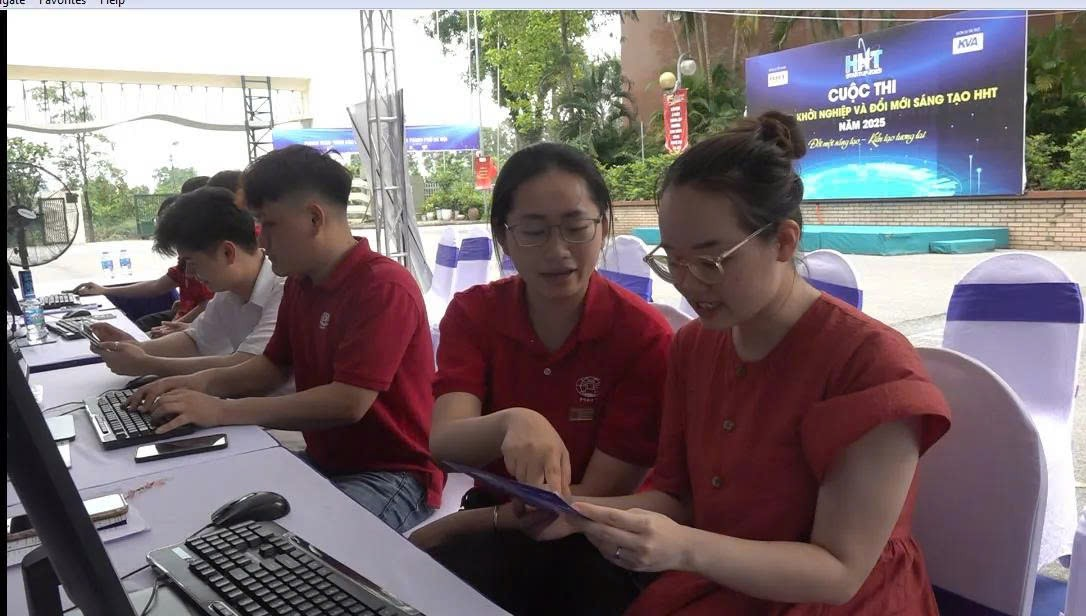 Hà Nội triển khai Chiến dịch “45 ngày đêm” hỗ trợ chuyển đổi số tại 126 xã, phường- Ảnh 2.