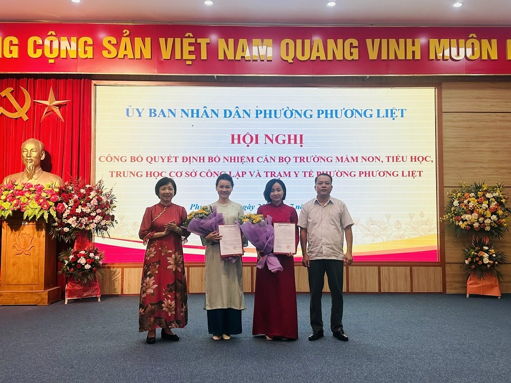 PHƯỜNG PHƯƠNG LIỆT TỔ CHỨC HỘI NGHỊ CÔNG BỐ QUYẾT ĐỊNH BỔ NHIỆM CÁN BỘ TRƯỜNG MẦM NON, TIỂU HỌC, TRUNG HỌC CƠ SỞ CÔNG LẬP VÀ TRẠM Y TẾ- Ảnh 9.