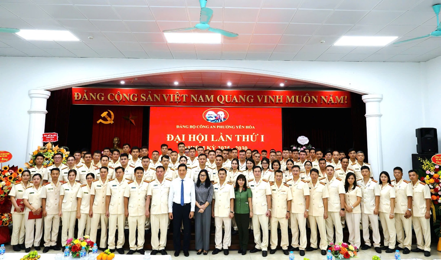 Đảng bộ Công an phường Yên Hòa tổ chức thành công Đại hội lần thứ I, nhiệm kỳ 2025 - 2030- Ảnh 5.