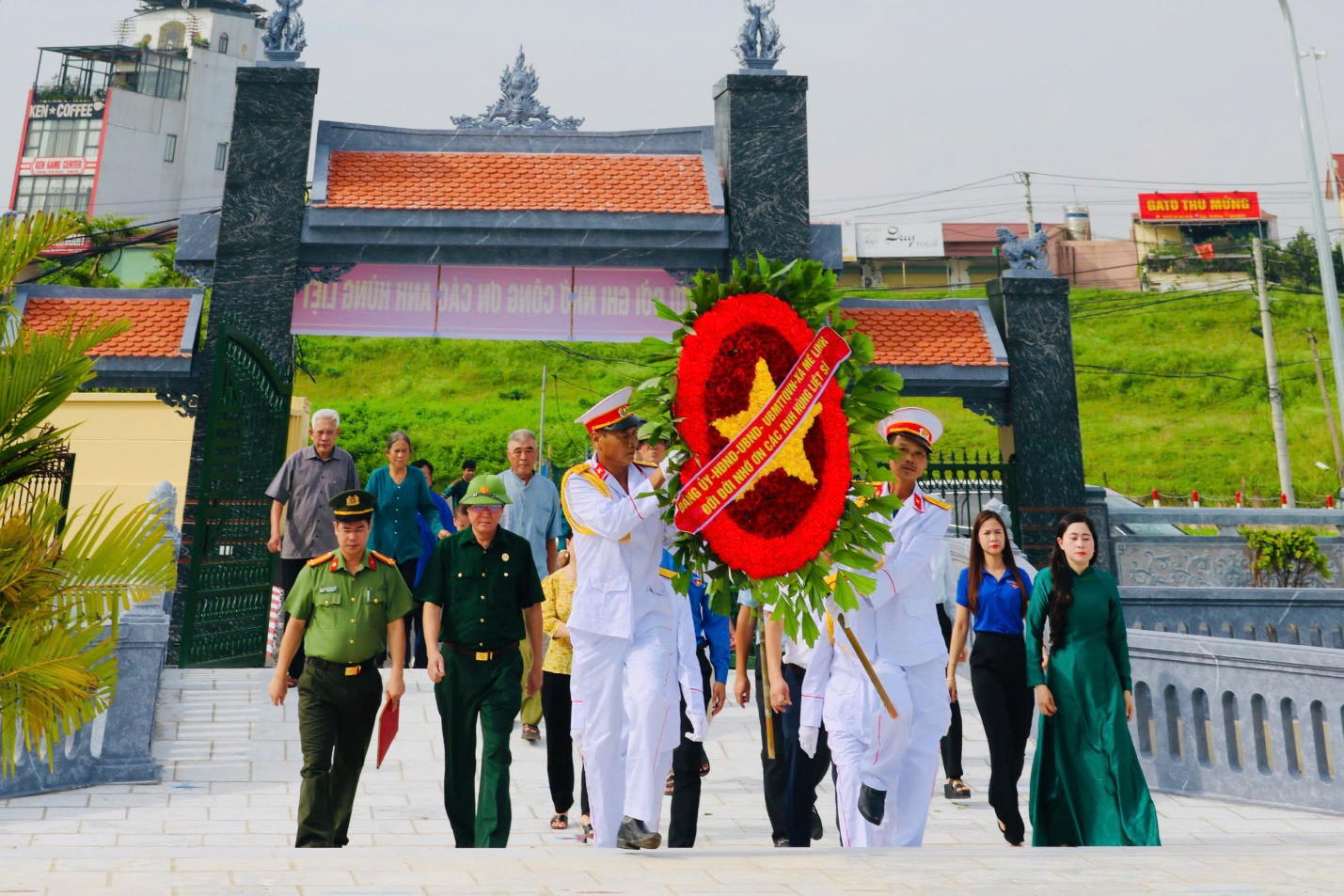 Xã Mê Linh dâng hương, tưởng niệm các anh hùng liệt sĩ- Ảnh 8.