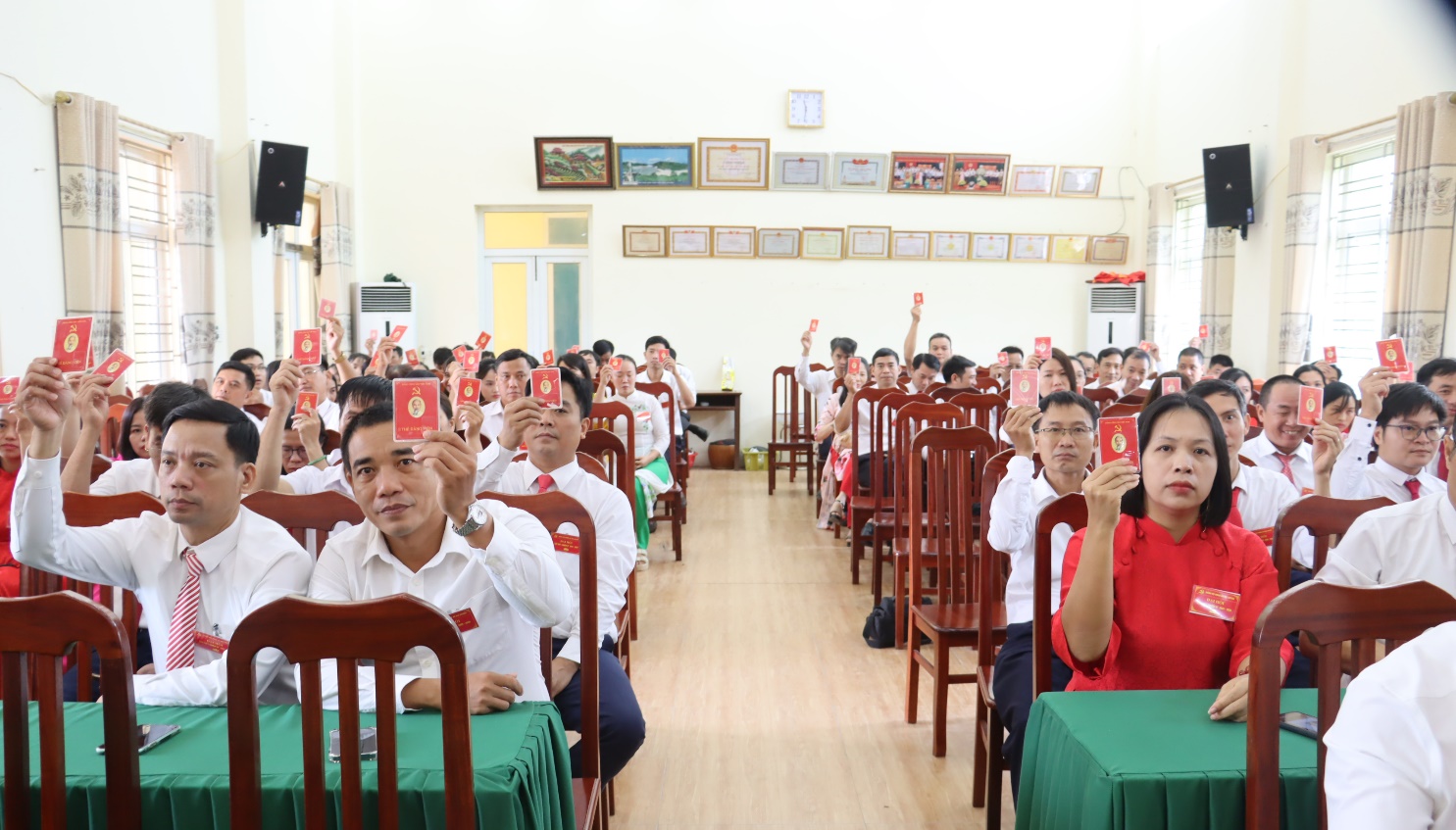 Đảng bộ các cơ quan Đảng và Đảng bộ Ủy ban nhân dân xã Đại Xuyên Đại hội lần thứ nhất, nhiệm kỳ 2025-2030- Ảnh 9.